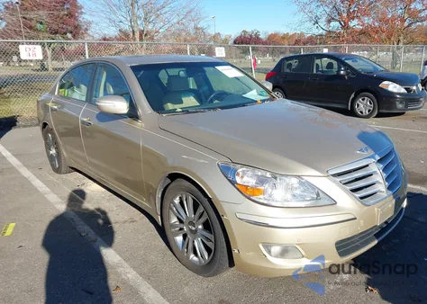 2009 Hyundai Genesis 3.8 z USA, uszkodzony, nr VIN KMHGC46E69U026572